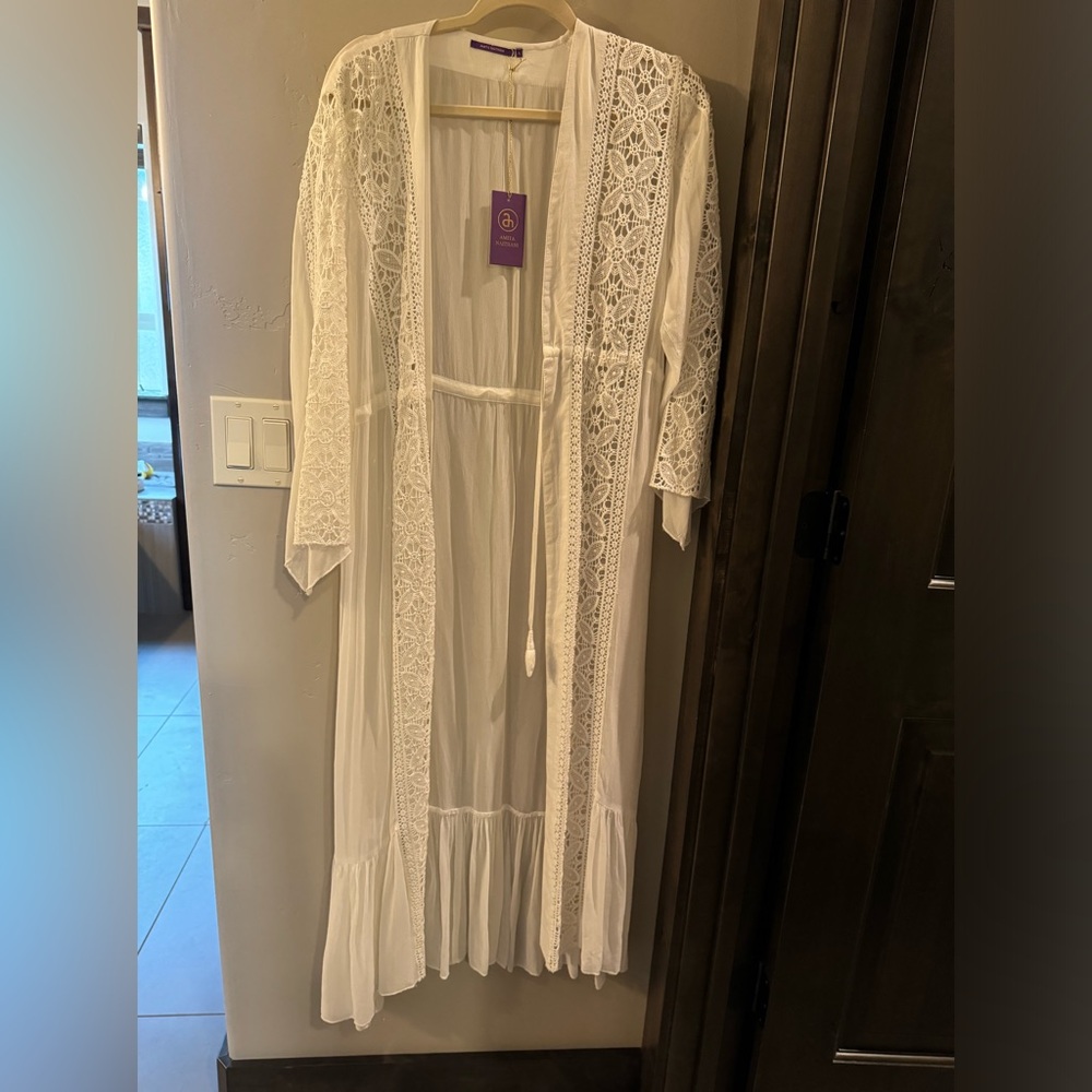 Beautiful lace detail swim coverup
